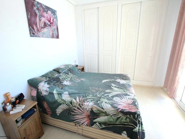 Chalet pareado en calle Tarragona