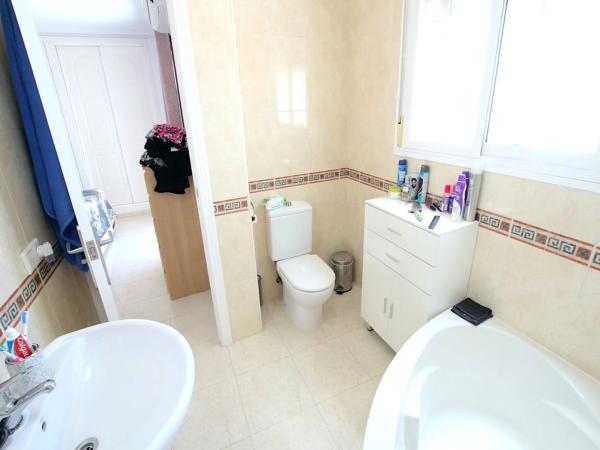 Chalet pareado en calle Tarragona