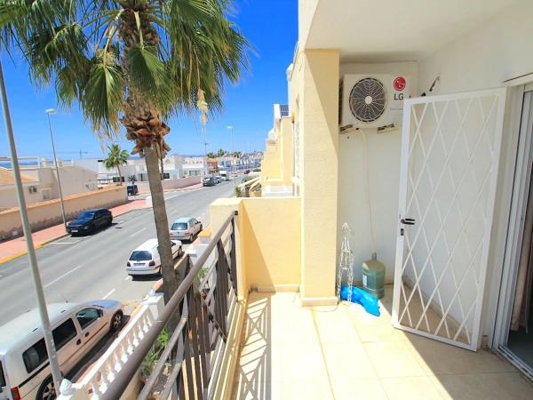 Chalet pareado en calle Tarragona