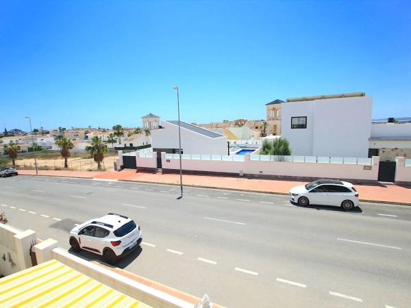 Chalet pareado en calle Tarragona
