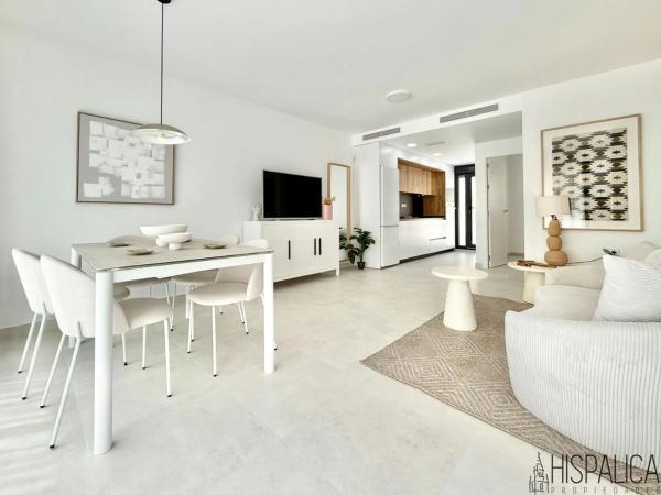 Casa independiente en calle Dinamarca