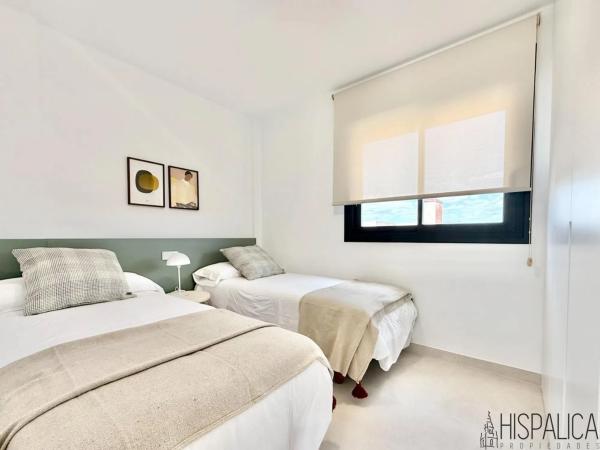 Casa independiente en calle Dinamarca