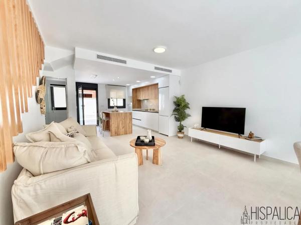 Casa independiente en calle Dinamarca