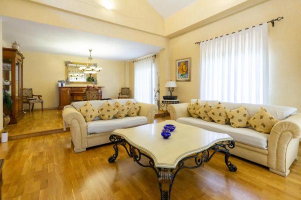 Casa independiente en avenida Vega Baja