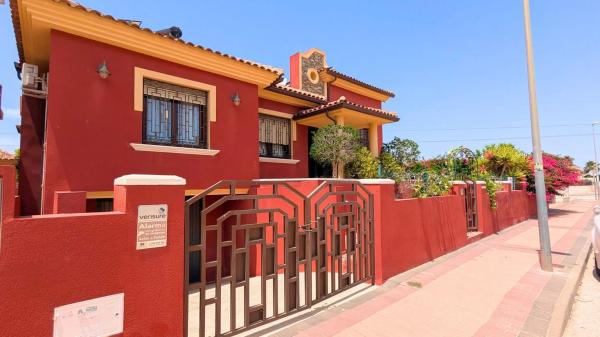 Casa independiente en Cl Portugal, 27