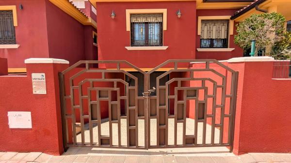 Casa independiente en Cl Portugal, 27