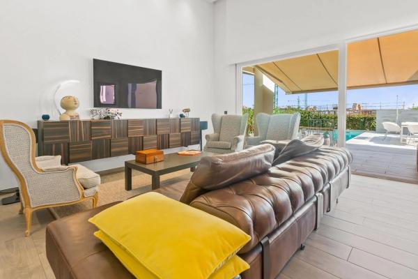 Chalet pareado en calle Daya Vieja