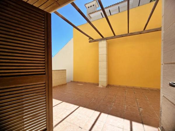 Chalet pareado en calle Orihuela