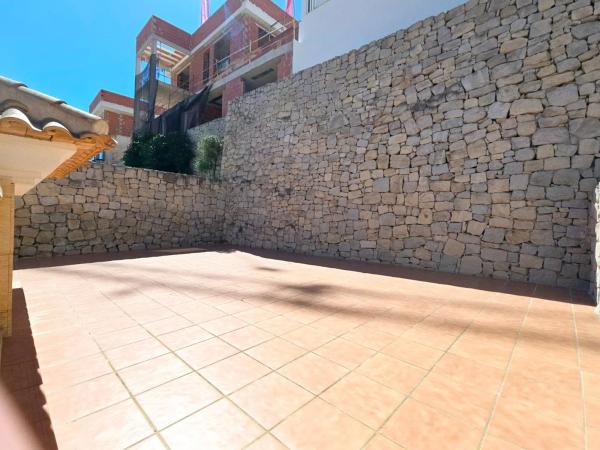 Chalet pareado en calle Orihuela