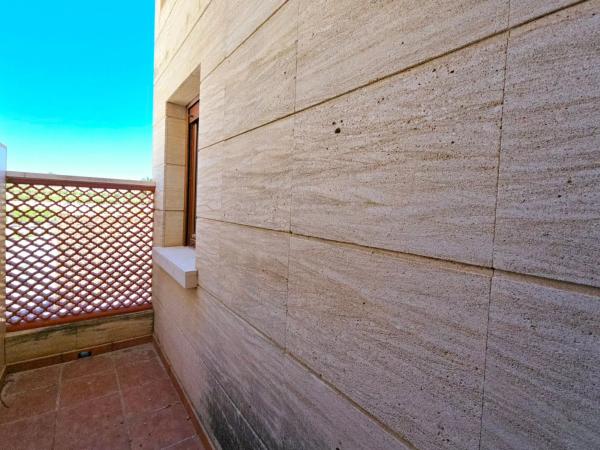 Chalet pareado en calle Orihuela