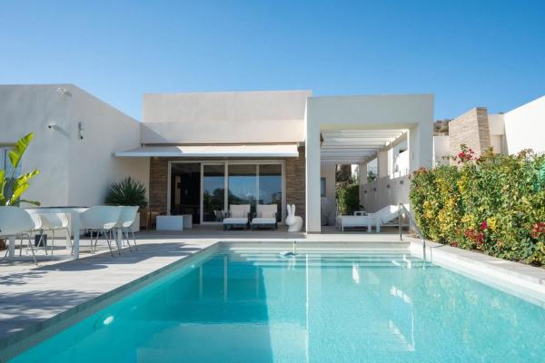 Casa independiente en Dolores s/n