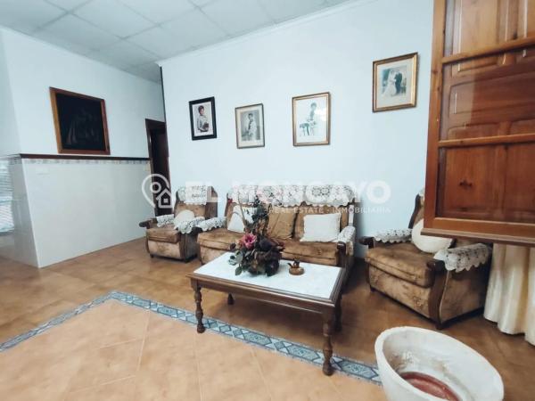 Casa de pueblo en calle Carlos Ibáñez