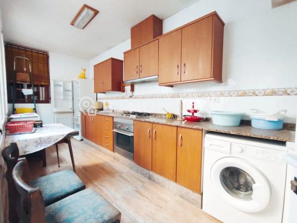 Casa de pueblo en calle Carlos Ibáñez