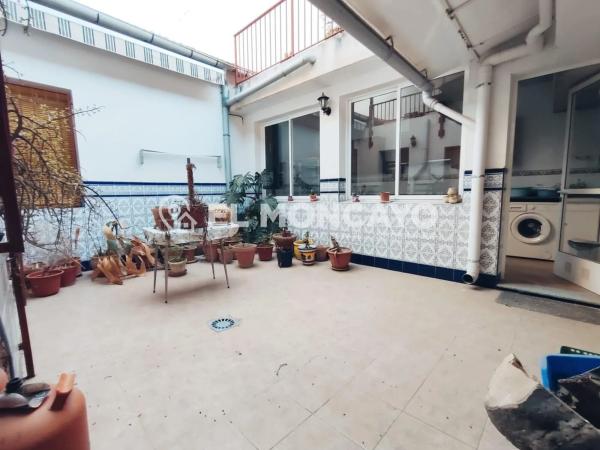 Casa de pueblo en calle Carlos Ibáñez