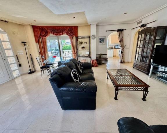 Casa independiente en calle Picasso s/n