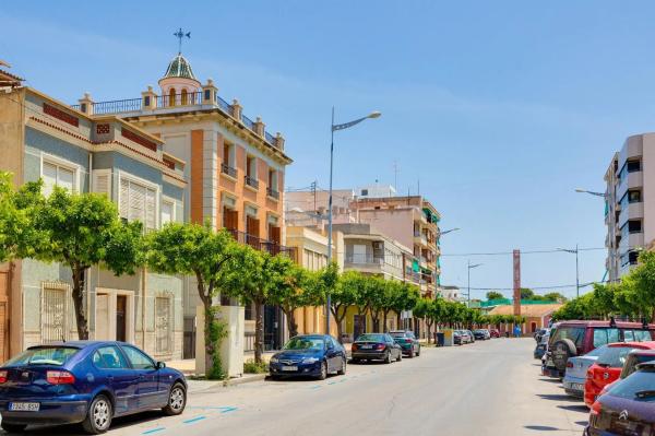 Casa independiente en paseo de la Estación Médico Manuel Samper