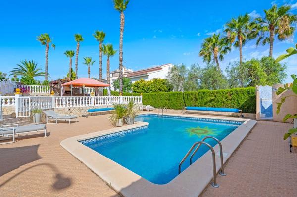 Casa independiente en calle Quevedo, 22