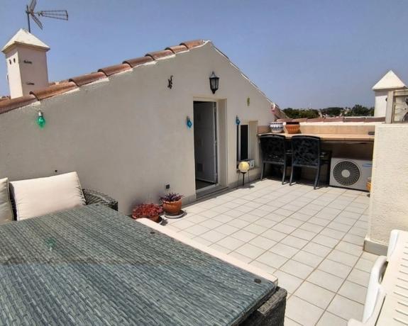 Piso en calle Santiago de Compostela Número 1 s/n