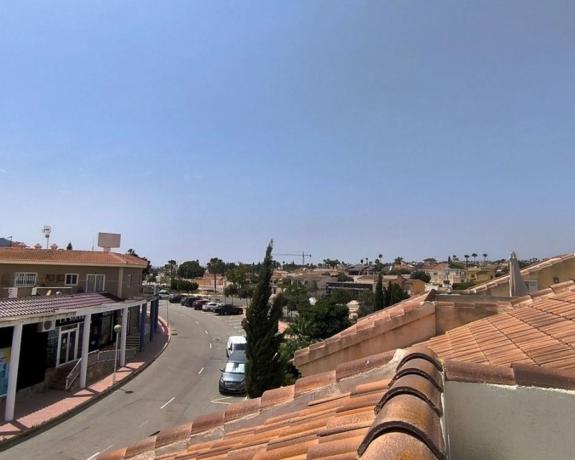 Piso en calle Santiago de Compostela Número 1 s/n