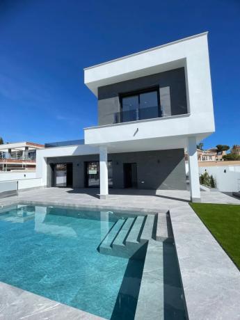 Chalet en calle Murillo, 52