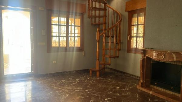 Casa independiente en Cl Dr Giner Reus, 3