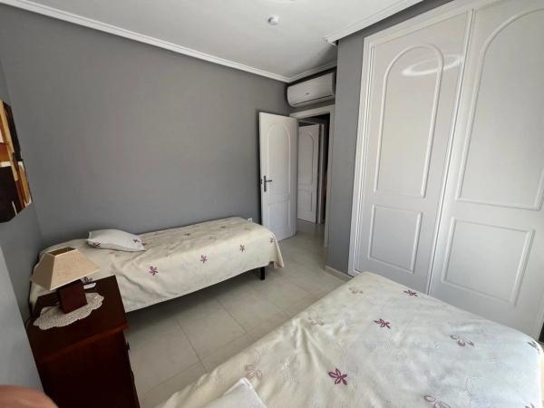 Chalet adosado en avenida de los Regantes, 10 -8