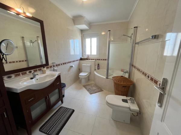 Chalet adosado en avenida de los Regantes, 10 -8