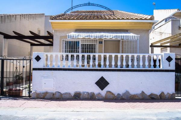 Casa independiente en calle Faro de Malta, 3