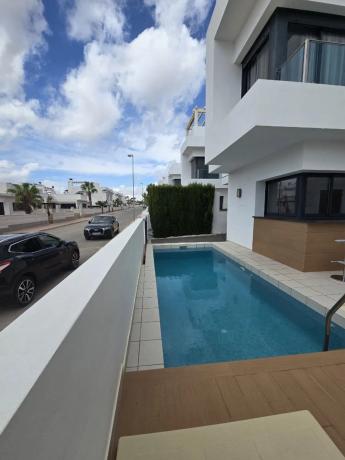 Casa independiente en calle Càceres s/n