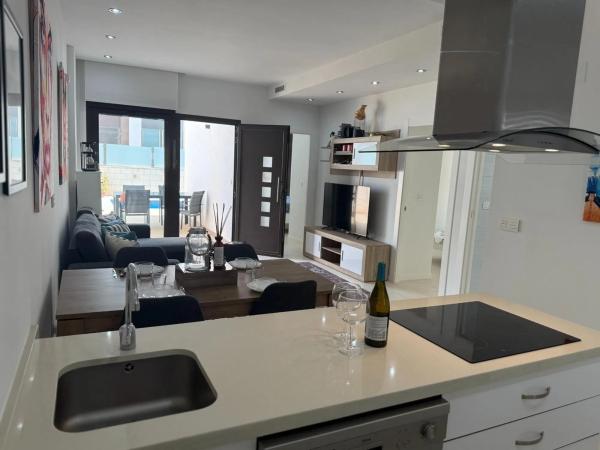 Casa independiente en avenida del Salvador