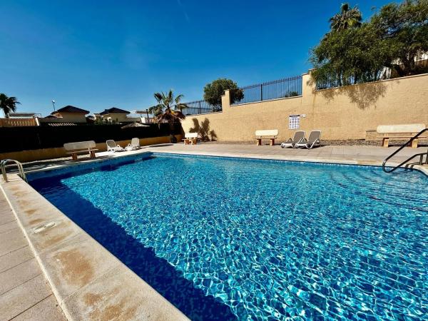 Casa independiente en calle Rio Deva