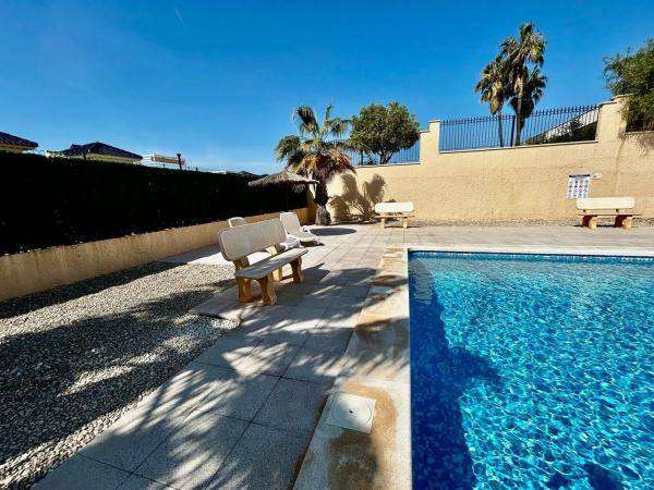 Casa independiente en calle Rio Deva