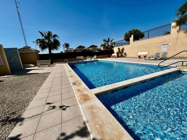 Casa independiente en calle Rio Deva