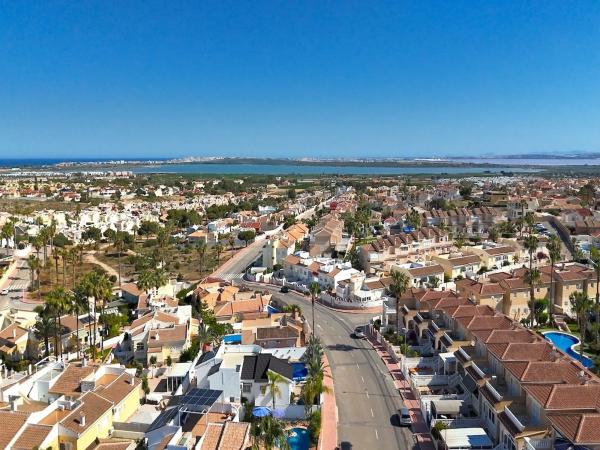 Chalet adosado en calle Conjunto Zambra