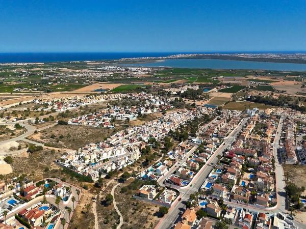 Chalet adosado en calle Conjunto Zambra
