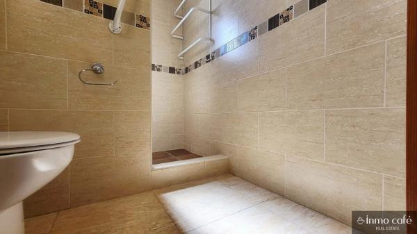 Casa independiente en calle de los Almendros