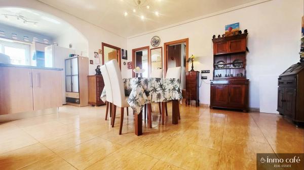 Casa independiente en calle de los Almendros