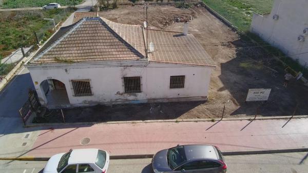 Casa independiente en avenida de Almoradí, 39 a