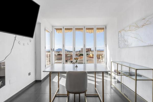 Piso en plaza José Antonio s/n