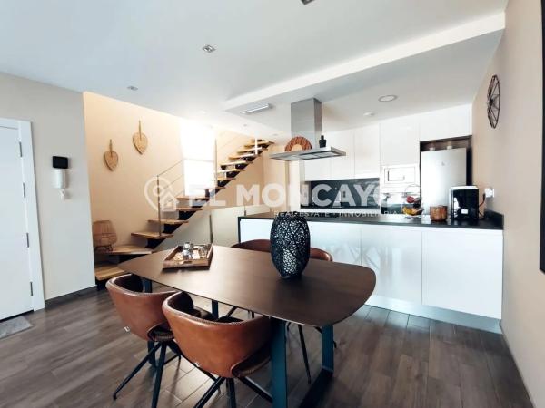 Chalet adosado en avenida Principes de Asturias