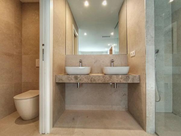 Casa independiente en Maria Moliner, 27