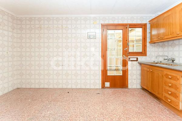 Piso en calle Veintidós de Diciembre