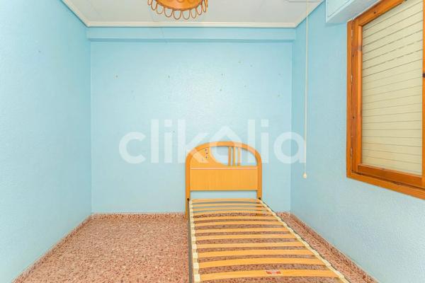 Piso en calle Veintidós de Diciembre