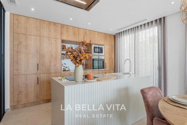 Chalet pareado en calle Pascual Saura Beltrán, 6