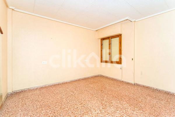 Piso en calle Veintidós de Diciembre