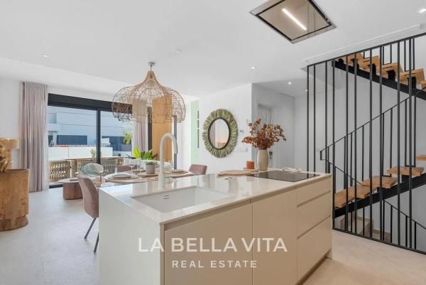 Chalet pareado en calle Pascual Saura Beltrán, 6