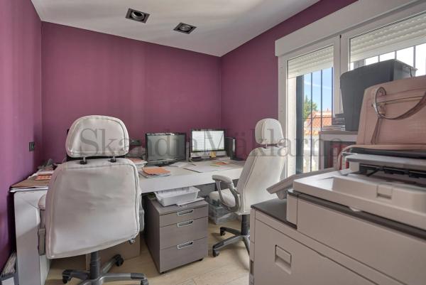 Casa independiente en calle Velazquez