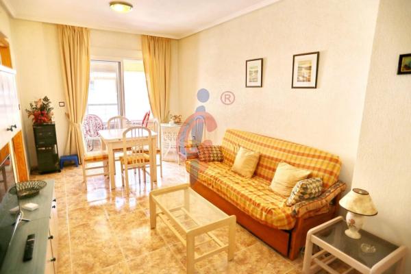 Piso en calle Hermanos Bazán, 8