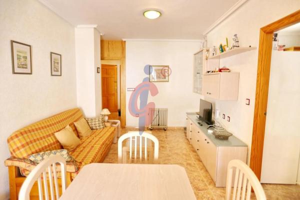 Piso en calle Hermanos Bazán, 8