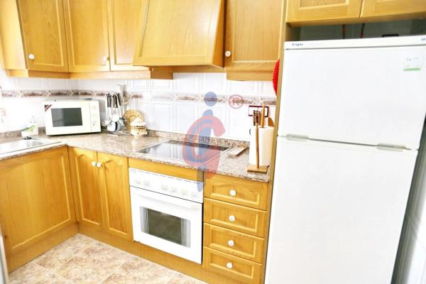 Piso en calle Hermanos Bazán, 8